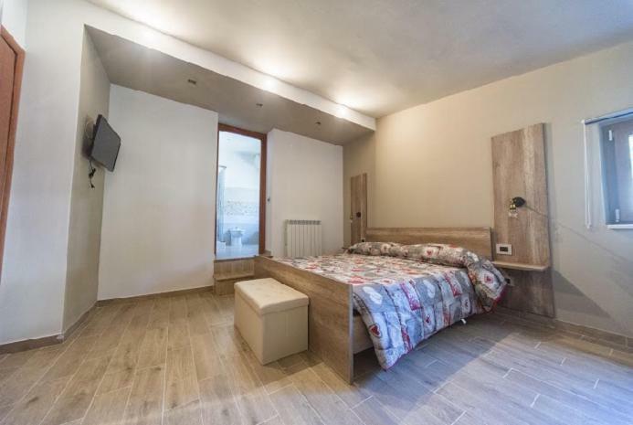 A Due Passi Bed & Breakfast Лорика Екстериор снимка