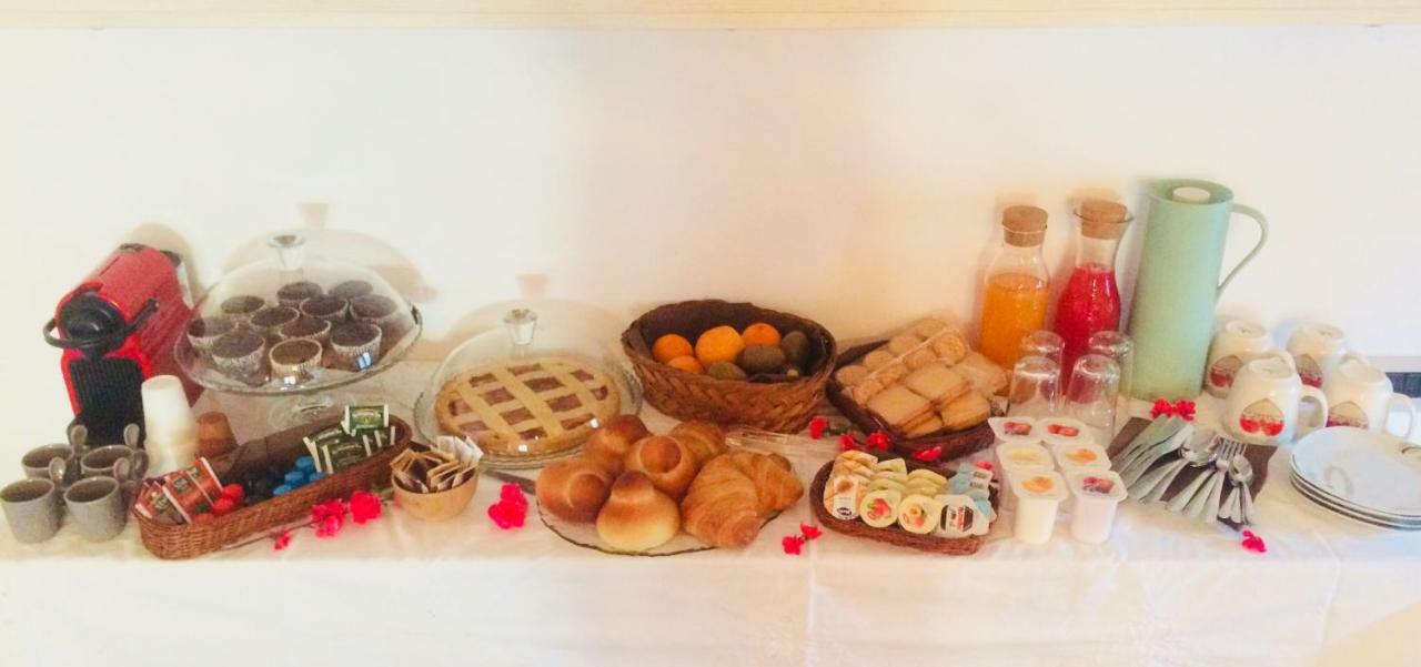 A Due Passi Bed & Breakfast Лорика Екстериор снимка