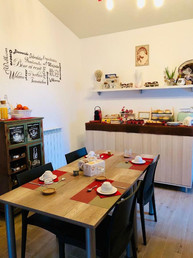 A Due Passi Bed & Breakfast Лорика Екстериор снимка